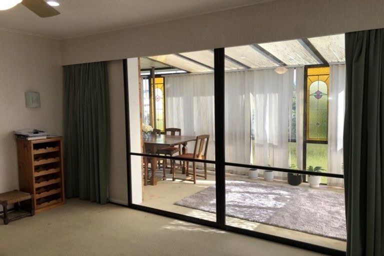 Photo of property in 68 Carrington Avenue, Silverdale, Hamilton, 3216