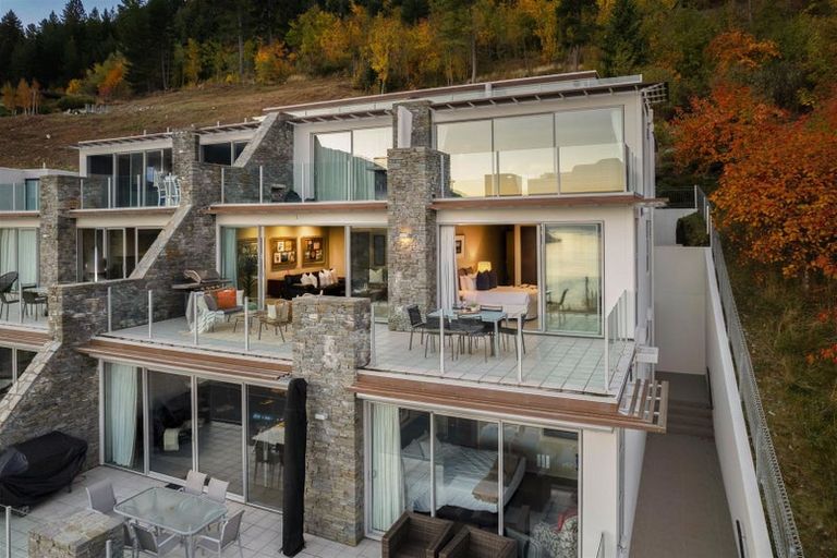 Photo of property in 4/25 Belfast Terrace, Queenstown, 9300