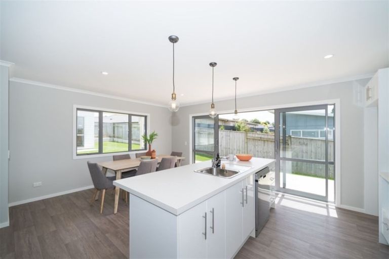 Photo of property in 24 Poplar Grove, Feilding, 4702