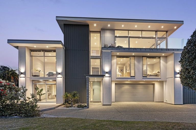 Photo of property in 27 Rita Way, Omaha, 0986