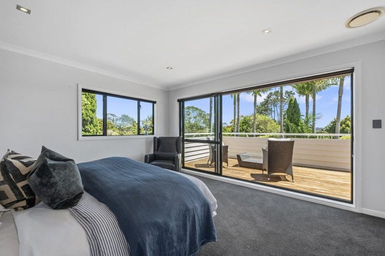 Photo of property in 12a Wainoni Heights, Greenhithe, Auckland, 0632