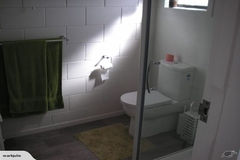 Photo of property in 2/41 Manson Street, Terrace End, Palmerston North, 4410