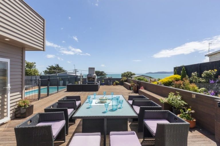 Photo of property in 14 Rosetta Road, Raumati South, Paraparaumu, 5032