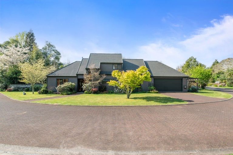 Photo of property in 38 Gemini Place, Kawaha Point, Rotorua, 3010