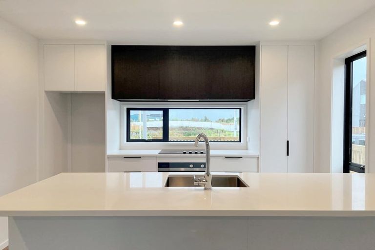 Photo of property in 74 Jacks Landing Drive, Hamilton Lake, Hamilton, 3204