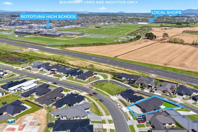 Photo of property in 16 Waireka Road, Rototuna North, Hamilton, 3210