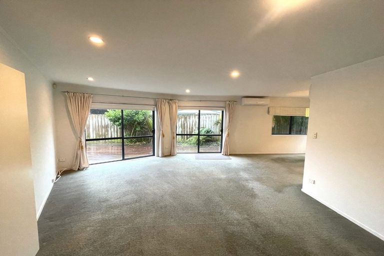 Photo of property in 13 Tiraumea Drive, Pakuranga, Auckland, 2010