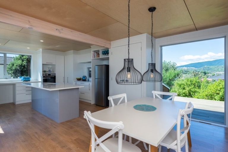 Photo of property in 186-188 Rosetta Road, Raumati South, Paraparaumu, 5032