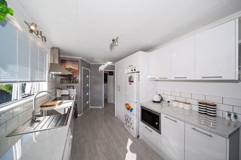 Photo of property in 11 Culzean Grove, Bell Block, New Plymouth, 4312