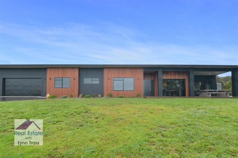 Photo of property in 4 Pekapeka Place, Te Kamo, Kamo, 0185