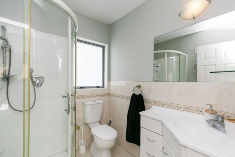 Photo of property in 11 Didsbury Grove, Churton Park, Wellington, 6037