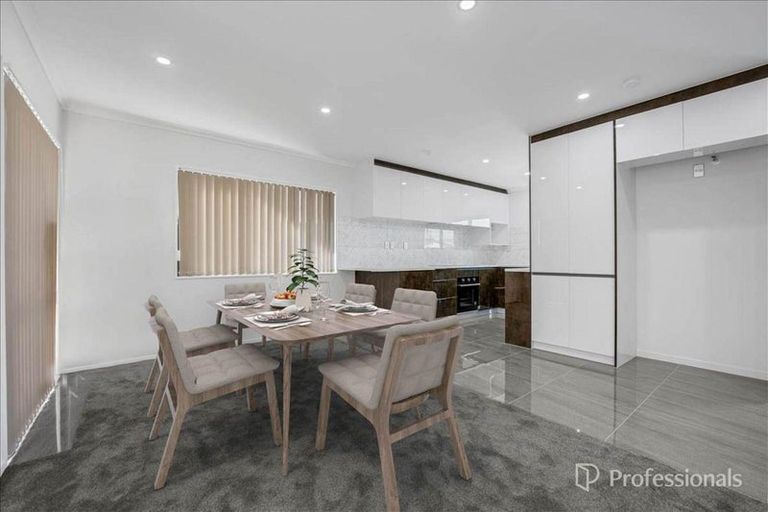 Photo of property in 25c Leaver Place, Weymouth, Auckland, 2103