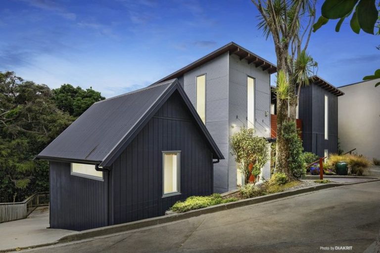 Photo of property in 15b Perth Street, Ngaio, Wellington, 6035