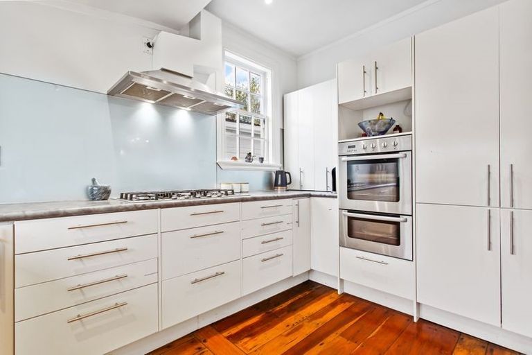 Photo of property in 94 Dominion Road, Papakura, 2110