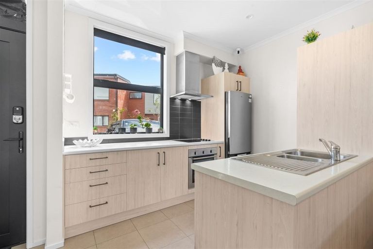 Photo of property in 11 Fermi Lane, Papakura, 2110