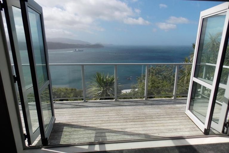 Photo of property in 24 Signallers Grove, Strathmore Park, Wellington, 6022