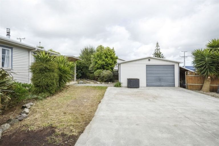 Photo of property in 11 Ngaire Street, Longburn, Palmerston North, 4412