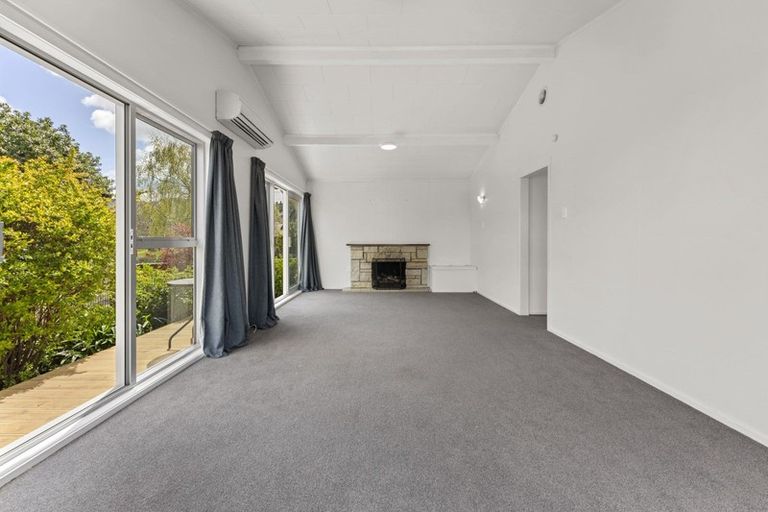 Photo of property in 30 Shanly Street, Brown Owl, Upper Hutt, 5018