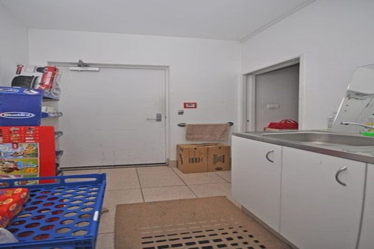 Photo of property in 1/63 Kestev Drive, Flat Bush, Auckland, 2016