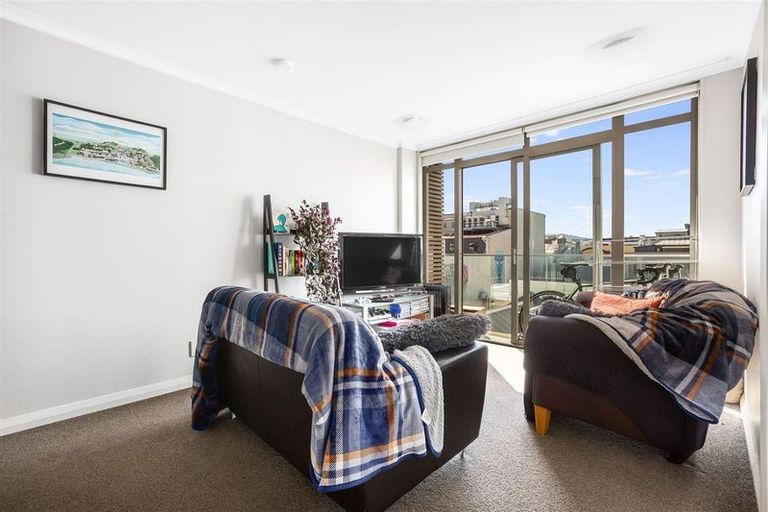 Photo of property in Monvie Apartments, 408/15 Holland Street, Te Aro, Wellington, 6011