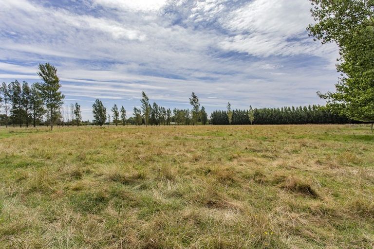 Photo of property in 32 Raddens Road, Ohoka, 7692