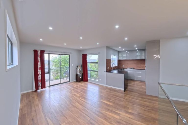 Photo of property in 64 Glengarry Road, Glen Eden, Auckland, 0602
