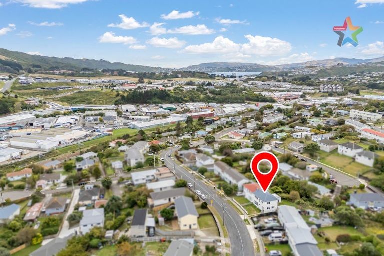 Photo of property in 40 Bell Street, Tawa, Wellington, 5028
