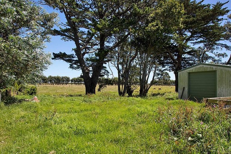 Photo of property in 21 Johnston Street, Brixton, Waitara, 4382