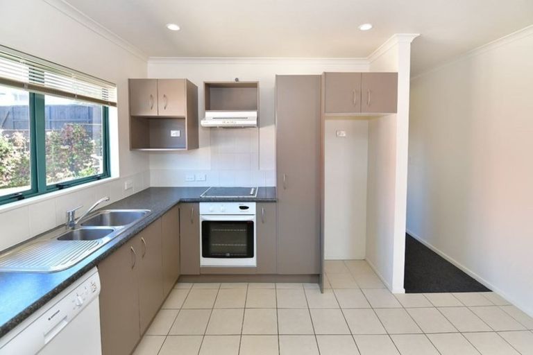 Photo of property in 16 Clea View, Gulf Harbour, Whangaparaoa, 0930
