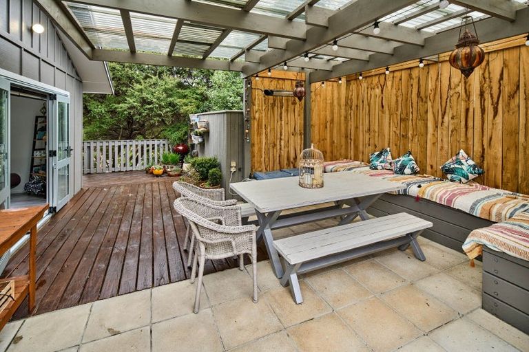 Photo of property in 15 Charlotte Way, Raumati South, Paraparaumu, 5032