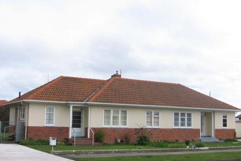 Photo of property in 2 Mansford Place, West End, Palmerston North, 4412