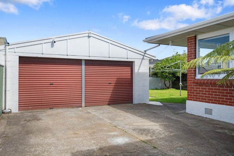 Photo of property in 210 Taita Drive, Avalon, Lower Hutt, 5011
