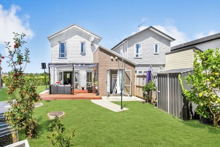 Photo of property in 30 Ipukarea Street, Weymouth, Auckland, 2103