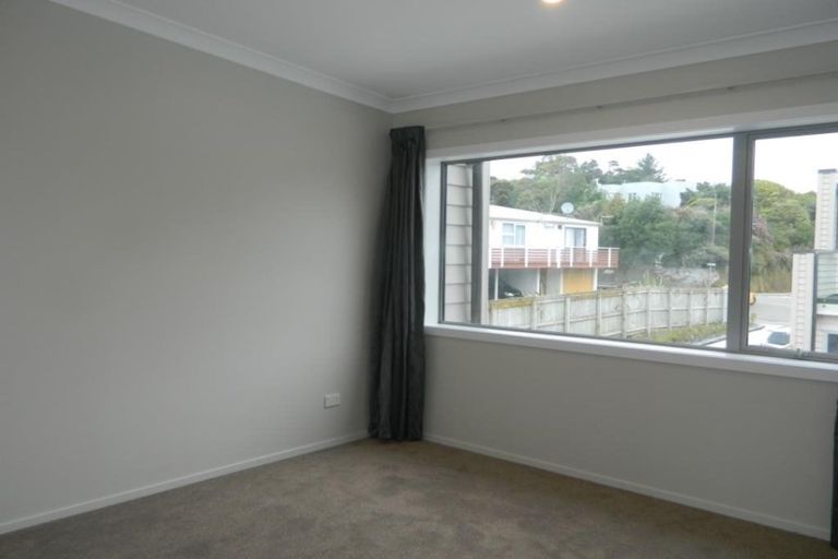 Photo of property in 7/19 Collins Avenue, Tawa, Wellington, 5028