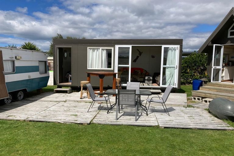 Photo of property in 185 Rangiora Crescent, Matarangi, Whitianga, 3592