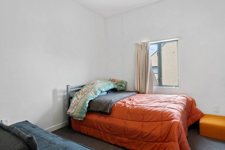 Photo of property in 2/36 Mathesons Road, Phillipstown, Christchurch, 8011