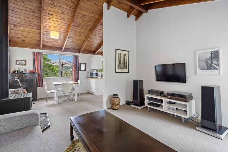 Photo of property in 77 Hilltop Avenue, Morningside, Whangarei, 0110