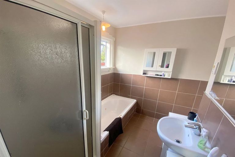 Photo of property in 108 Selwyn Street, Somerfield, Christchurch, 8024