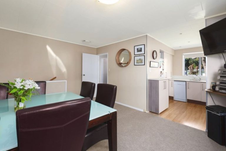 Photo of property in 73 Sea Vista Drive, Pukerua Bay, 5026