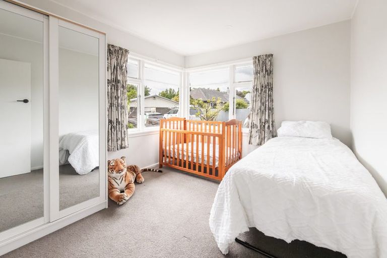 Photo of property in 8a Kyeburn Place, Avonhead, Christchurch, 8042