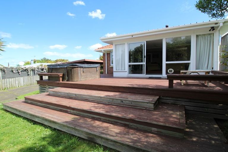 Photo of property in 27 Roosevelt Road, Western Heights, Rotorua, 3015