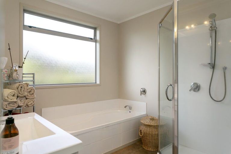 Photo of property in 63 Parekaawa Drive, Motuoapa, Turangi, 3382