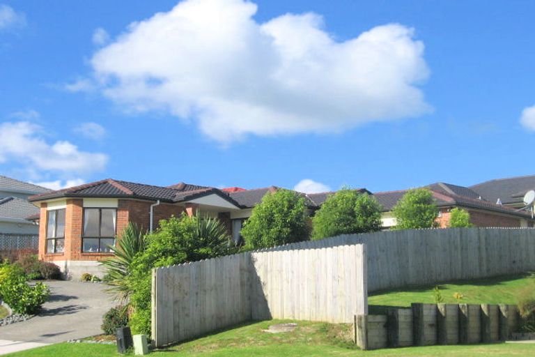 Photo of property in 6 Zeus Avenue, Henderson, Auckland, 0612