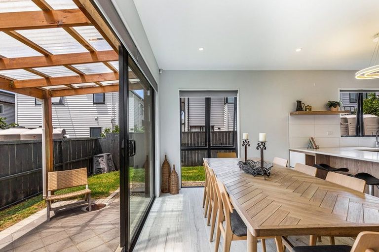 Photo of property in 9 Kearns Drive, Hobsonville, Auckland, 0616