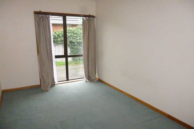 Photo of property in 200 Avonhead Road, Avonhead, Christchurch, 8042