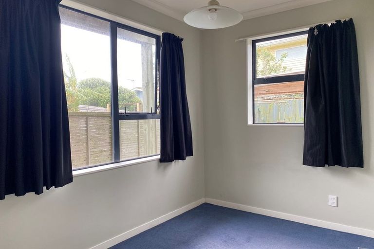 Photo of property in 4 Tireti Road, Titahi Bay, Porirua, 5022
