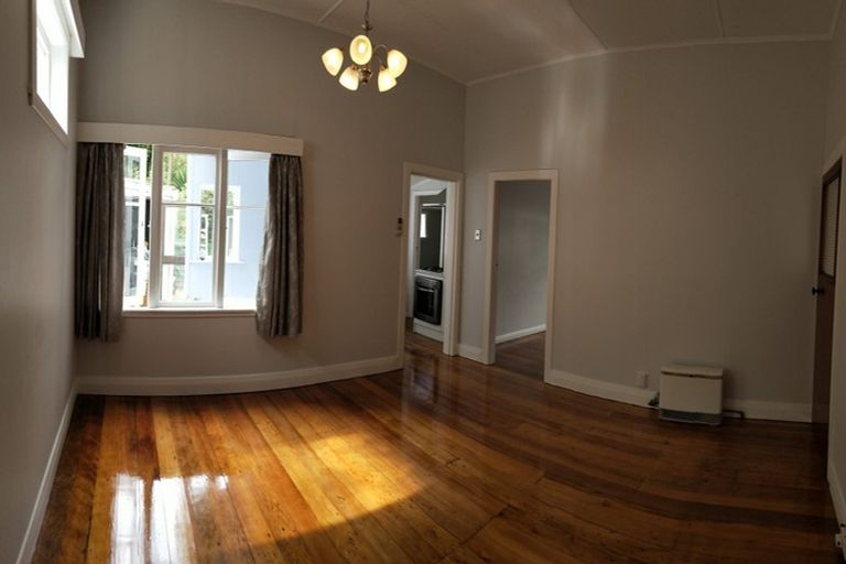 Photo of property in 8 Evelyn Street, Eden Terrace, Auckland, 1021