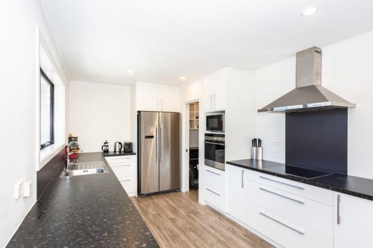 Photo of property in 402 Ilam Road, Bryndwr, Christchurch, 8053