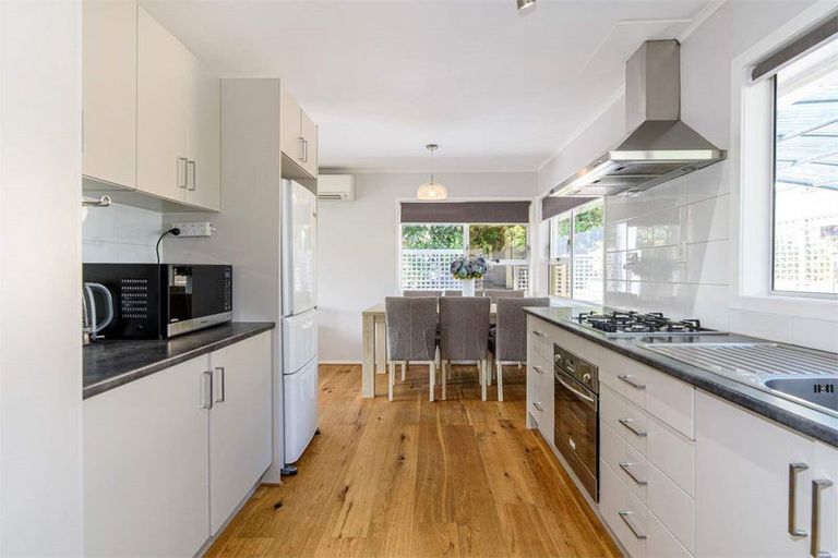 Photo of property in 57 Redwood Drive, Massey, Auckland, 0614