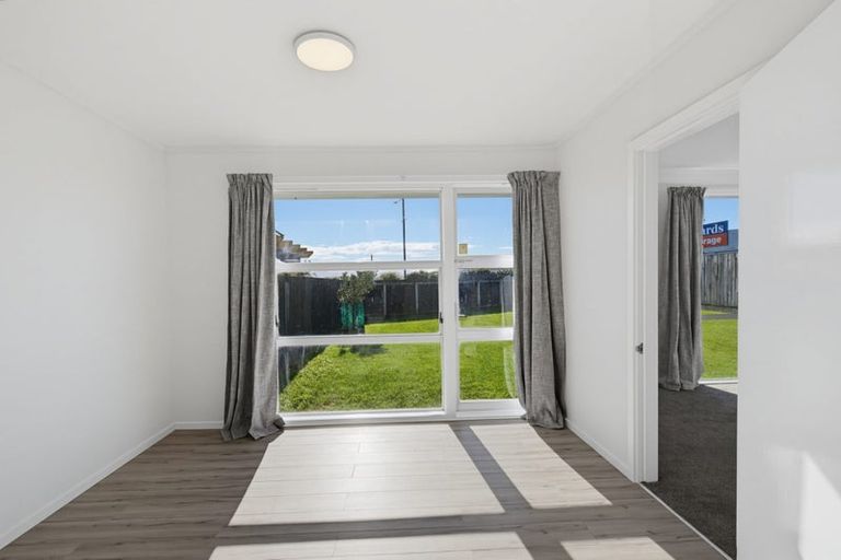 Photo of property in 1/163 Rongotai Road, Rongotai, Wellington, 6022